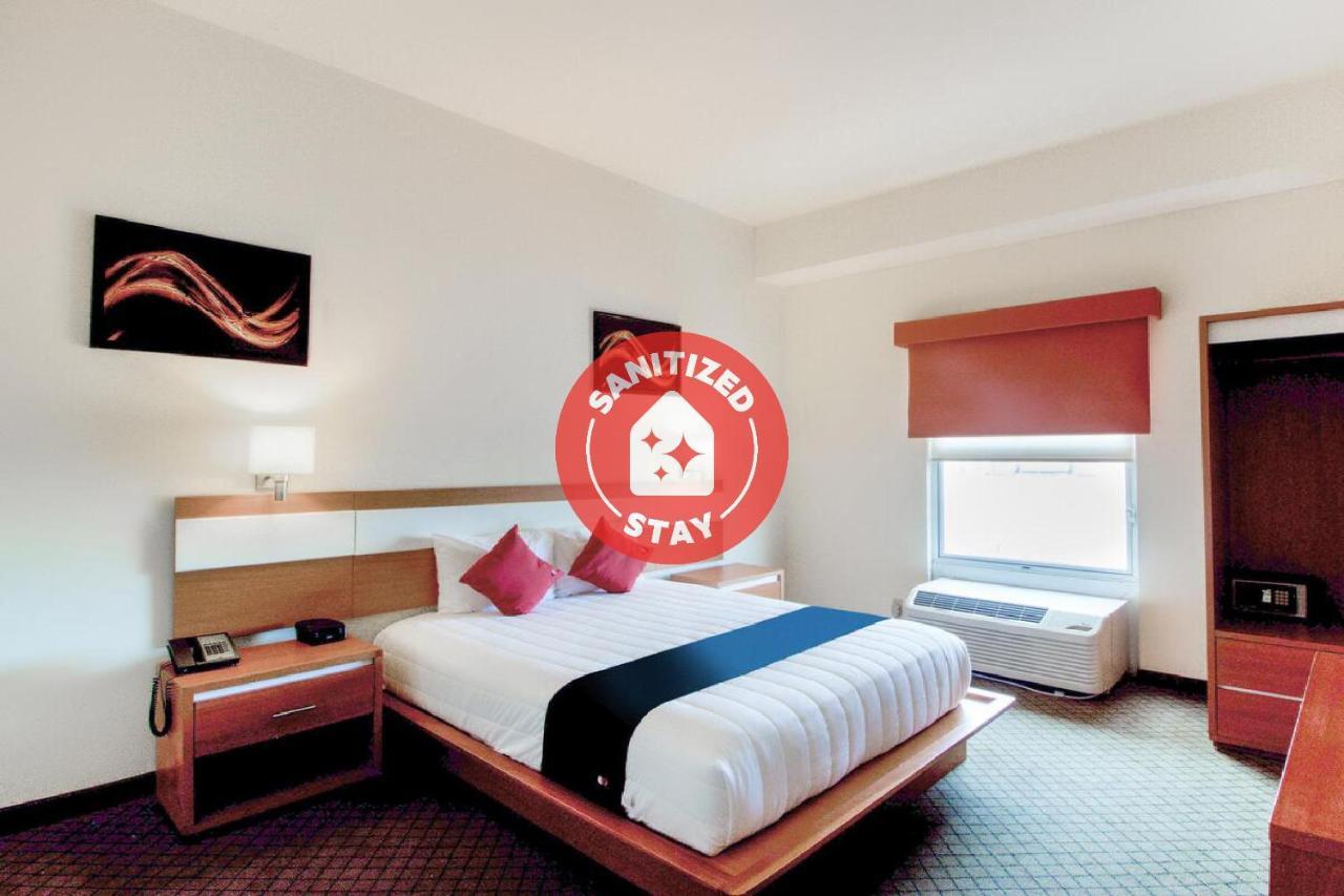 Capital O Hotel Herederos, Piedras Negras 外观 照片
