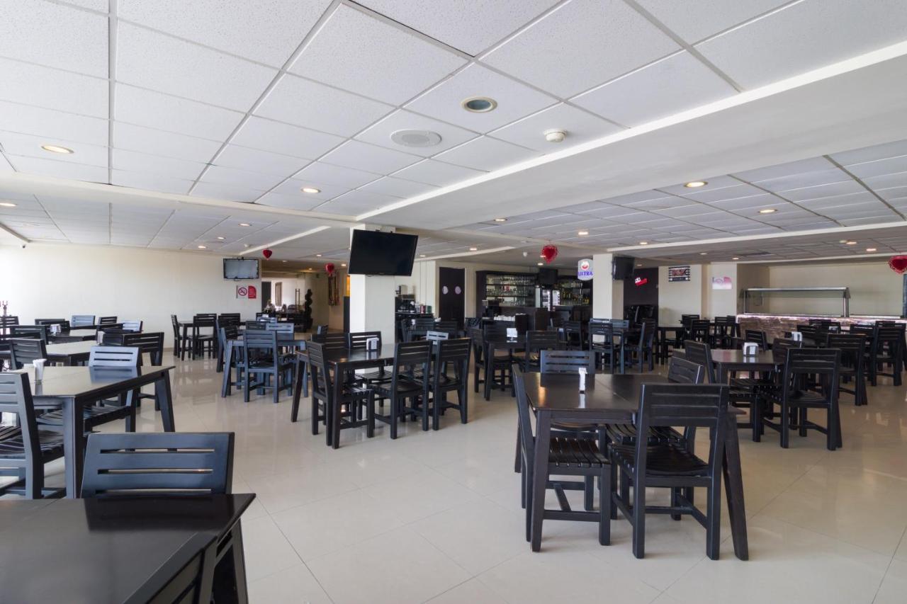 Capital O Hotel Herederos, Piedras Negras 外观 照片