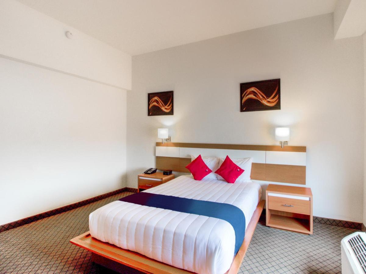 Capital O Hotel Herederos, Piedras Negras 外观 照片