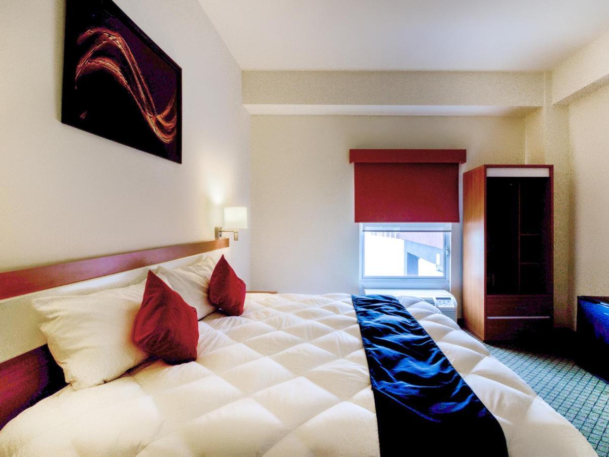 Capital O Hotel Herederos, Piedras Negras 外观 照片